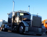 Peterbilt 379, 359 6” West Coast Curved Top Exhaust. Lincoln Chrome Exhaust. 