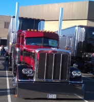 #1 Sale Peterbilt 379, 359 7” Flat Top Exhaust. Lincoln Chrome Exhaust. 