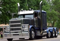 #1 AAA Sale Peterbilt 379,359 8” West Coast Curved Exhaust. Lincoln Chrome Exhaust. 